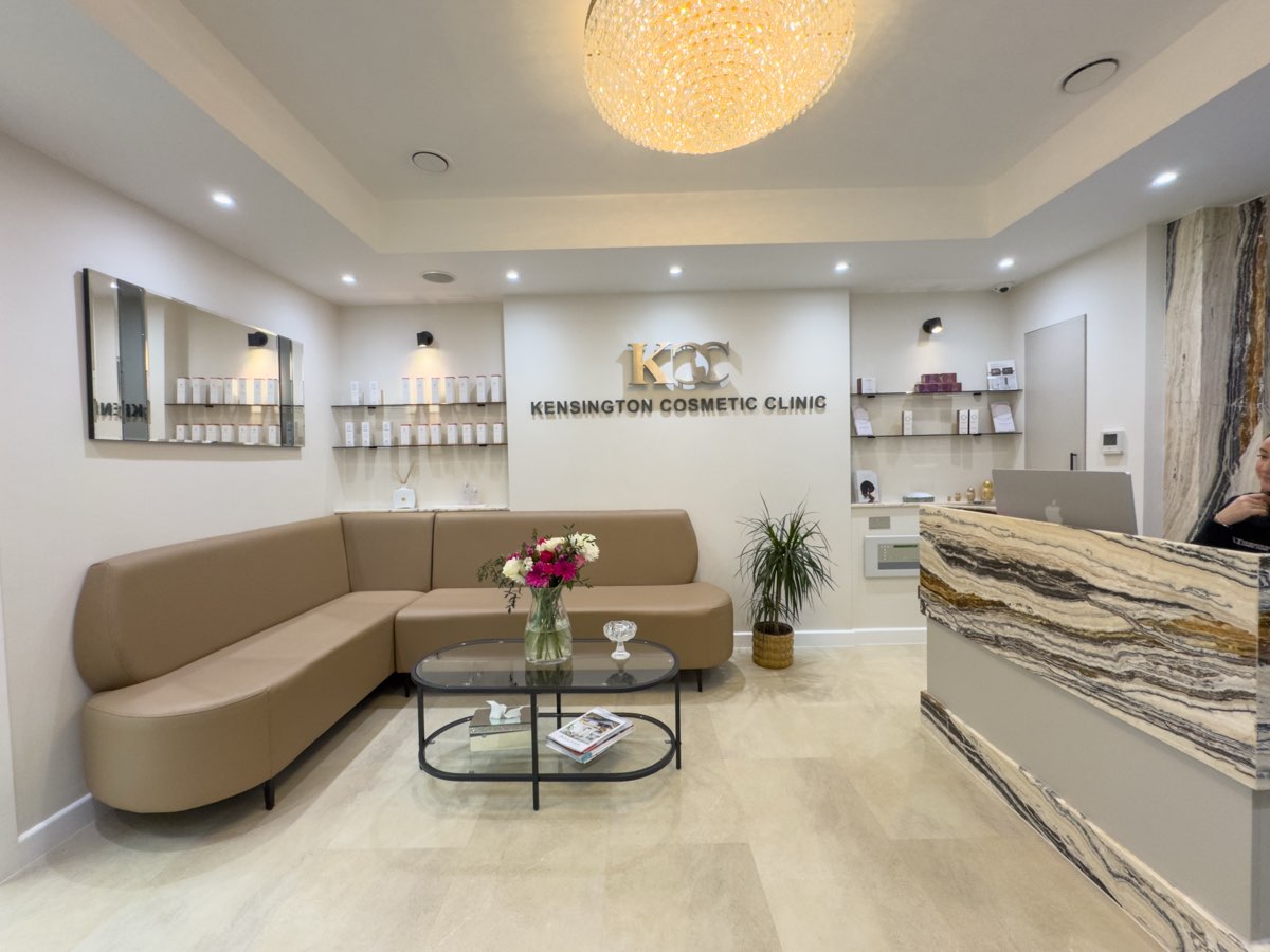 Reception & retail wall